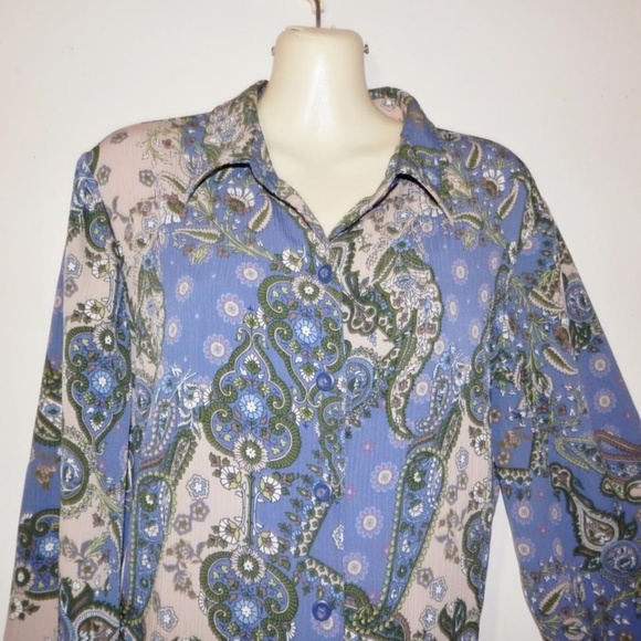 CJ Banks Womens Top 1X Button Blue Paisley E323 - Picture 3 of 4